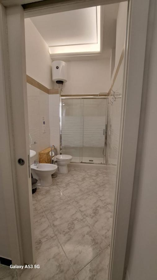 Aurora E Dad Naples Center B&B Экстерьер фото