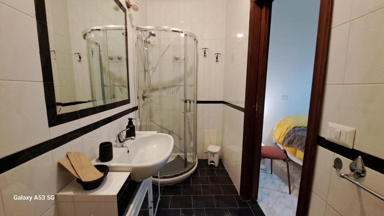 Aurora E Dad Naples Center B&B Экстерьер фото